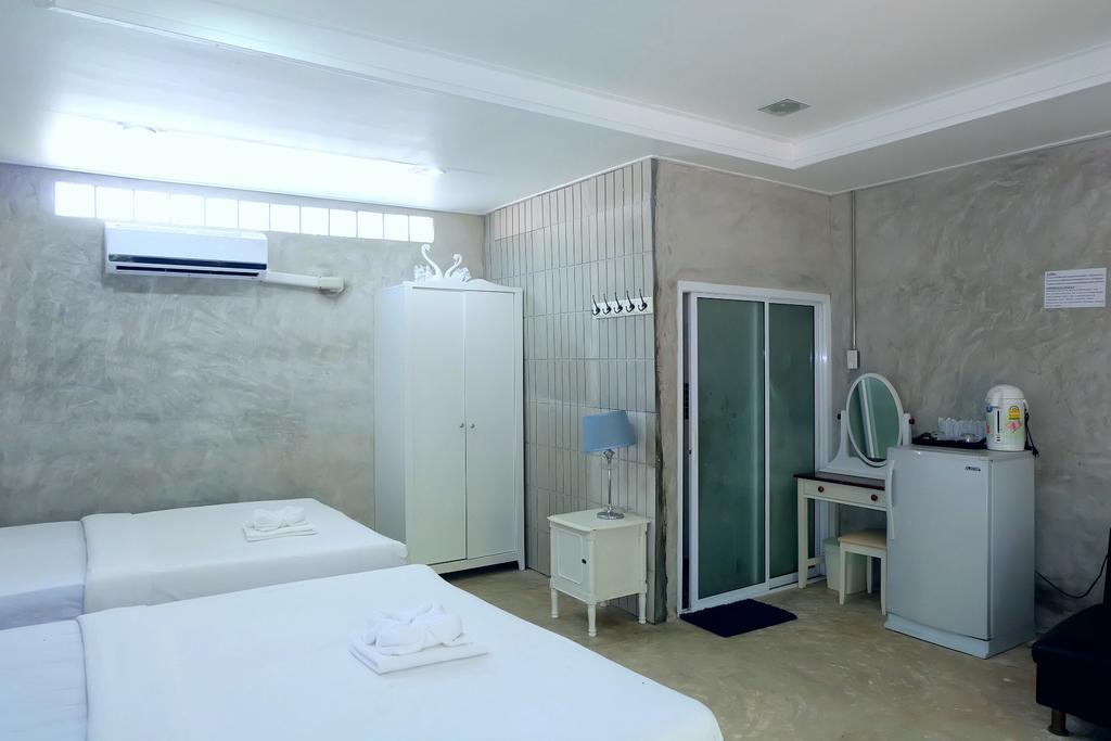 Ban Sairung Hotel Rayong Luaran gambar