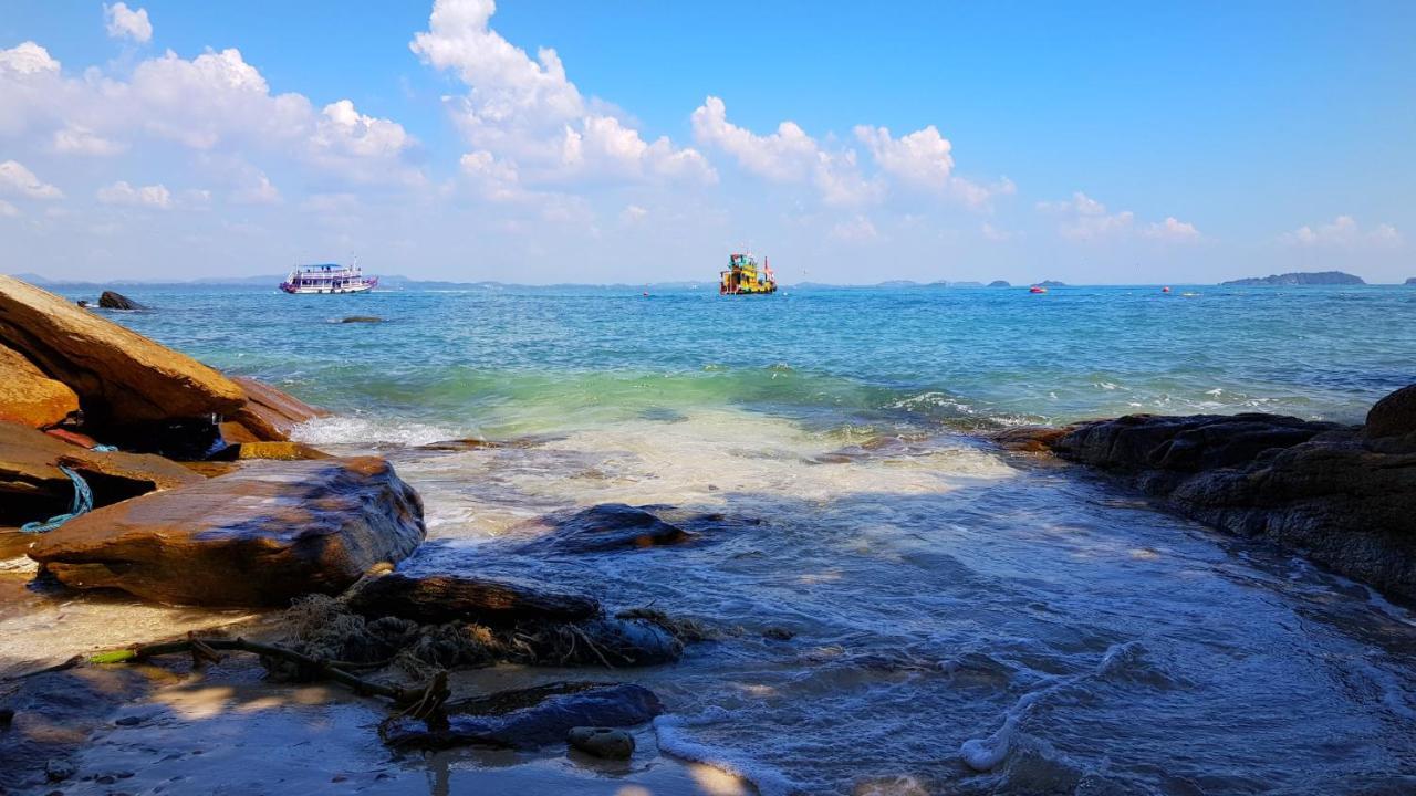 Ban Sairung Hotel Rayong Luaran gambar